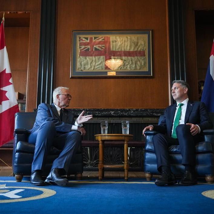 Canada and Australia's defence ministers meet on co-operation